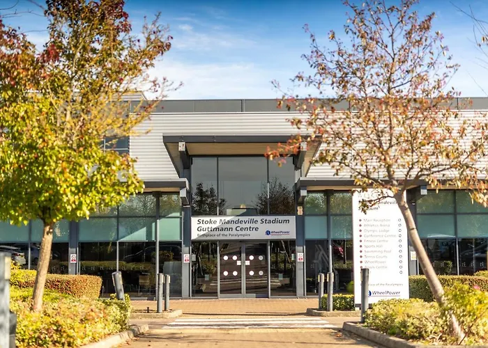 3 star hotel: The Olympic Lodge